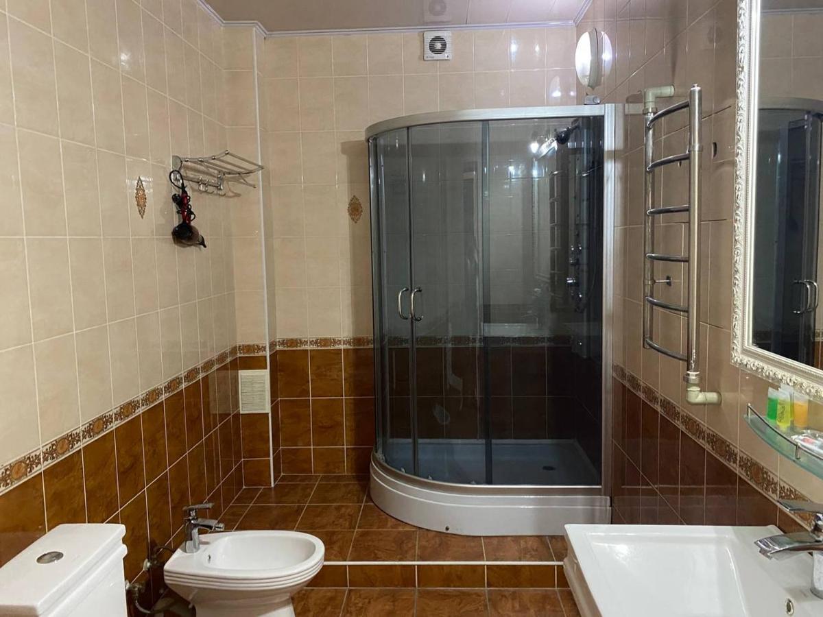 King House Hotel Bishkek Luaran gambar