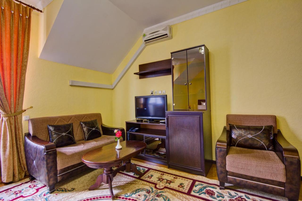 King House Hotel Bishkek Luaran gambar