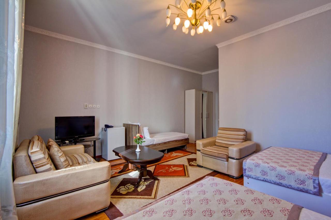 King House Hotel Bishkek Luaran gambar