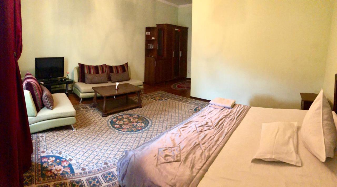King House Hotel Bishkek Luaran gambar