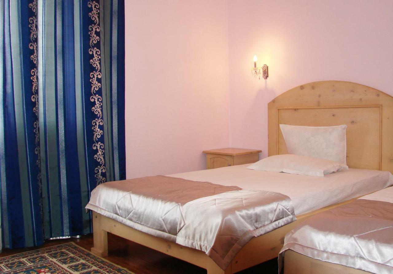 King House Hotel Bishkek Luaran gambar