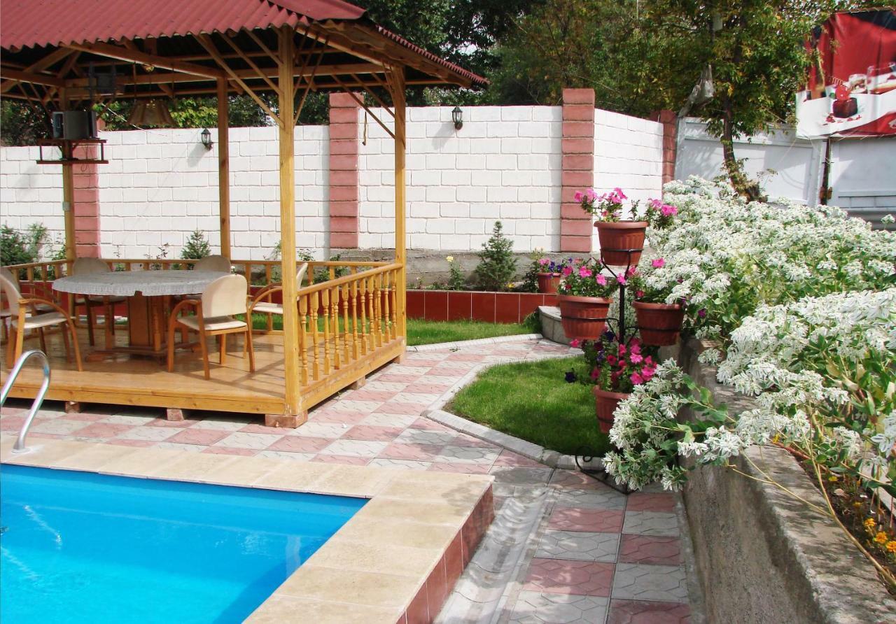 King House Hotel Bishkek Luaran gambar