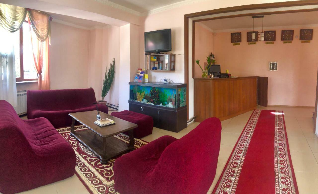 King House Hotel Bishkek Luaran gambar